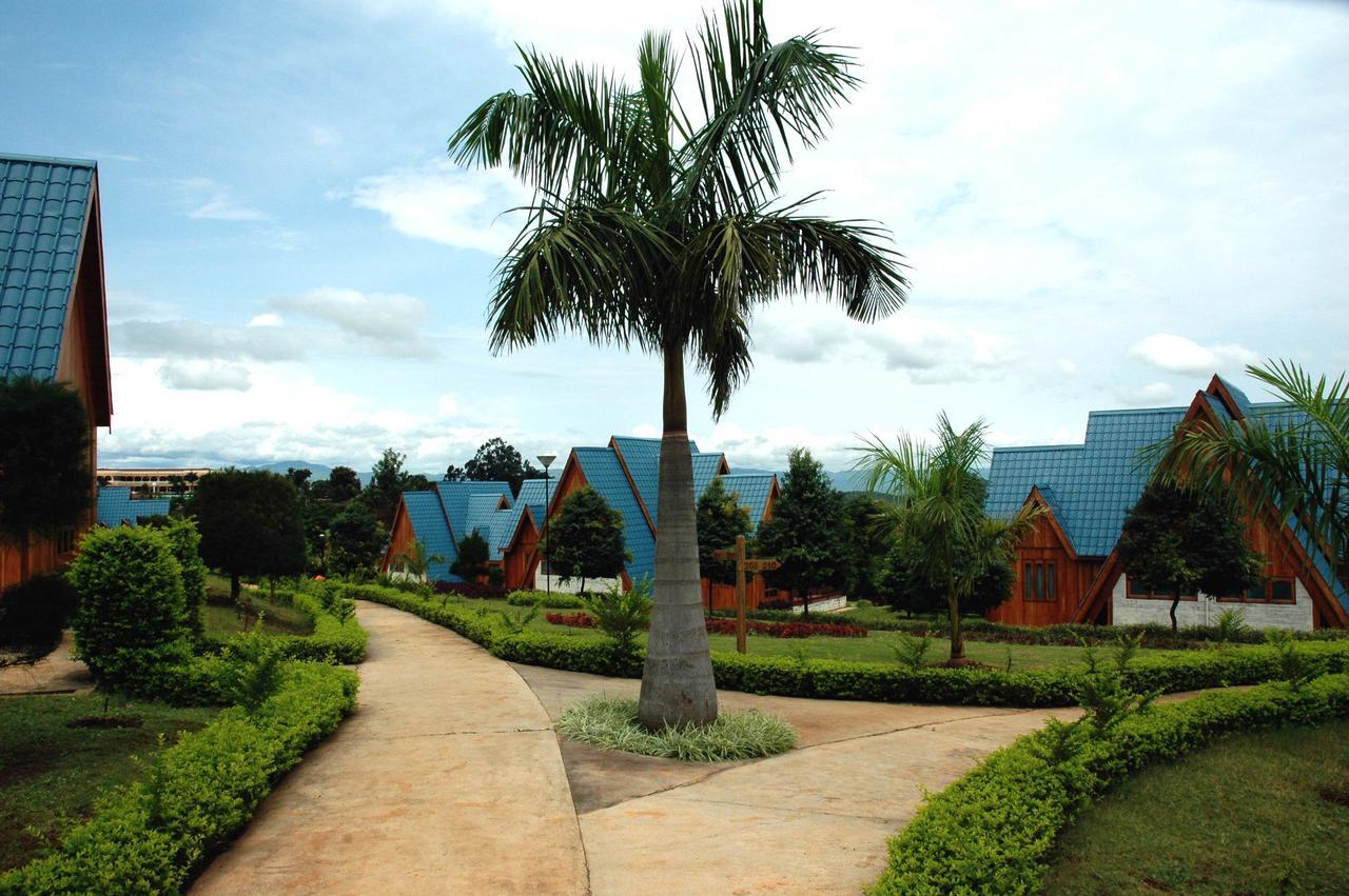 Aye Thar Yar Golf Resort Taunggyi Exterior foto