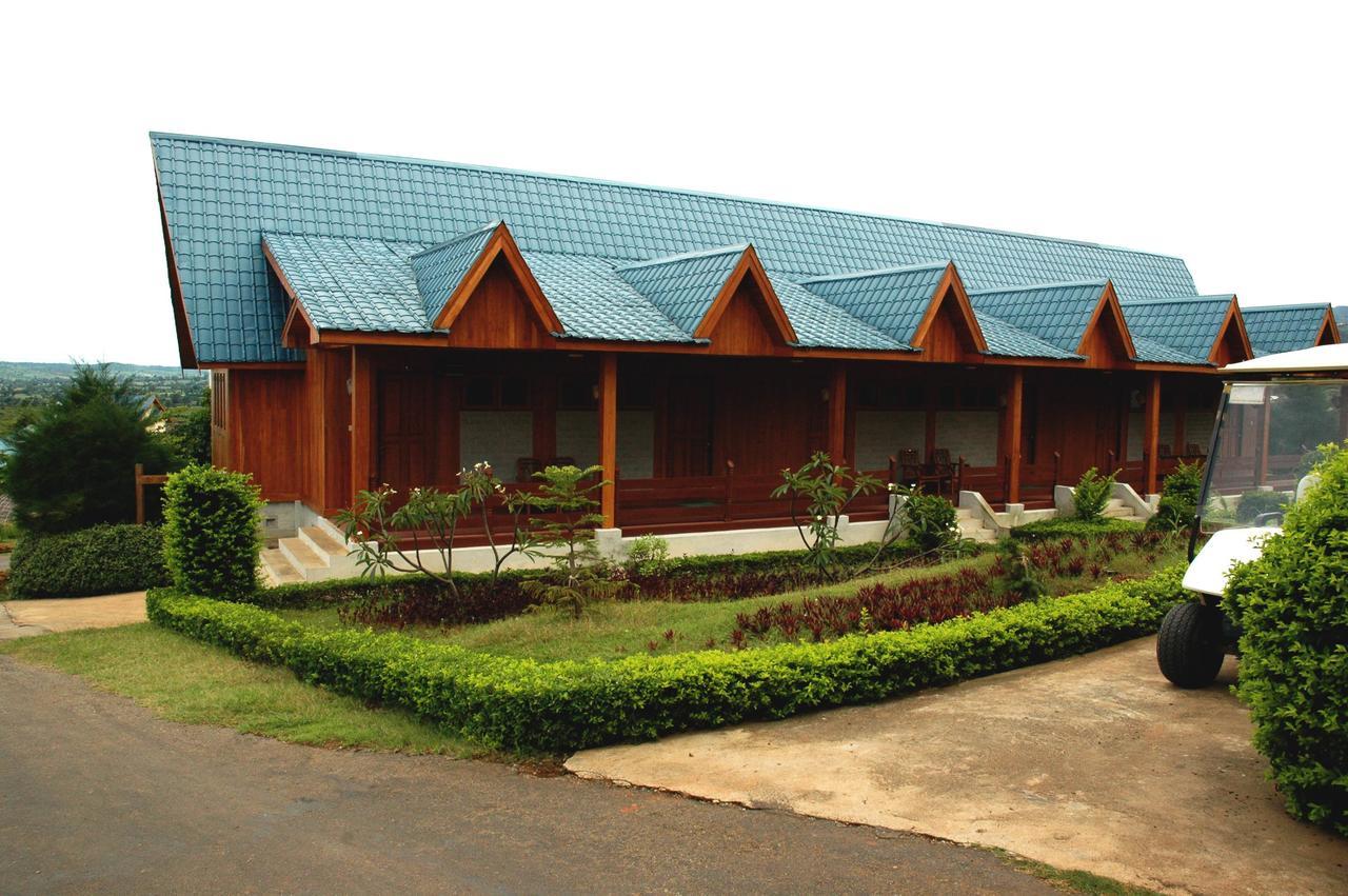 Aye Thar Yar Golf Resort Taunggyi Exterior foto